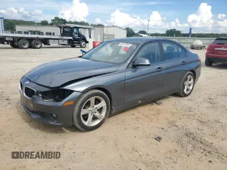 2013 BMW 3 Series 328i z VIN WBA3A5C50DF604212, wystawiony jako Copart lot #62557915 z przebiegiem Nie podano mil oraz Szkoda całkowita • Salvage title. Historia ofert i sprzedaży dostępna na DreamBid. Obrazek 1.