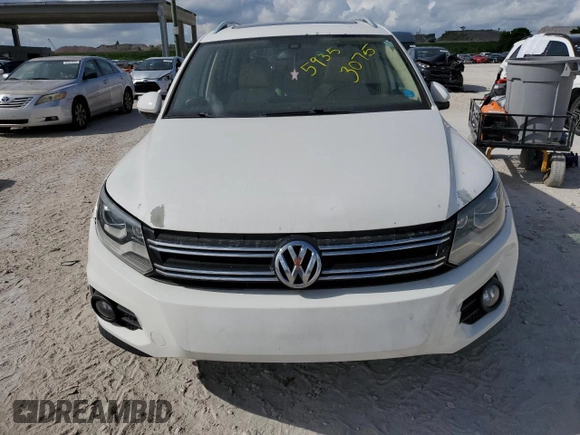2012 Volkswagen Tiguan SE with VIN WVGAV7AXXCW541290, listed as a Copart auction lot 59353075 with 180,358 mi miles and Clean title. Bid and sale history available at DreamBid. Image 5.