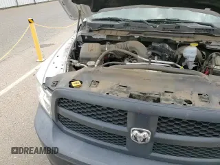 2021 Ram 1500 Express z VIN 3C6RR7KT7MG709353, wystawiony jako Copart lot #85195625 z przebiegiem 93 962 mil mil oraz Szkoda całkowita • Salvage title. Historia ofert i sprzedaży dostępna na DreamBid. Obrazek 13.