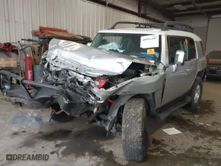 2007 Toyota FJ Cruiser with VIN JTEBU11F970056921, listed as a IAAI auction lot 40994495 with 1 mi miles. Bid and sale history available at carsss.com. Image 17.