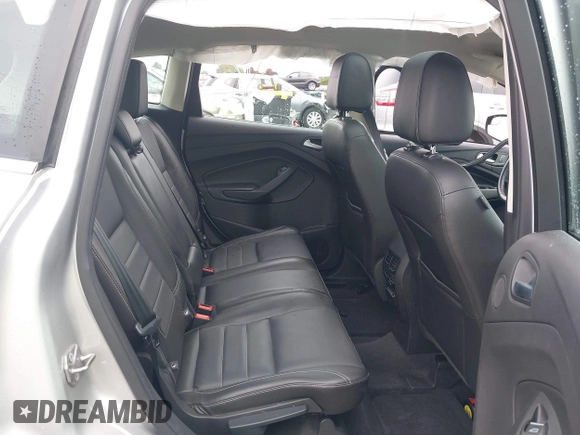 2014 Ford C-Max SEL z VIN 1FADP5BU7EL511677, wystawiony jako IAAI lot #40554962 z przebiegiem 63 031 mil mil oraz . Historia ofert i sprzedaży dostępna na DreamBid. Obrazek 8.