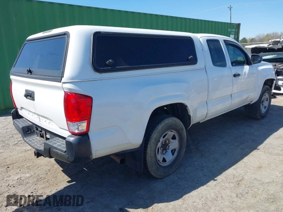 2017 Toyota Tacoma SR z VIN 5TFRX5GN9HX093461, wystawiony jako IAAI lot #41892559 z przebiegiem 159 986 mil mil oraz . Historia ofert i sprzedaży dostępna na DreamBid. Obrazek 4.