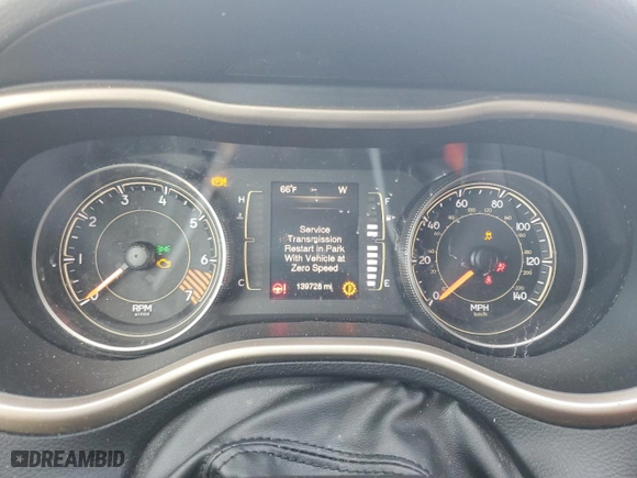 2015 Jeep Cherokee Latitude with VIN 1C4PJLCB2FW770622, listed as a Copart auction lot 51682925 with 139,728 mi miles and Salvage Title. Bid and sale history available at carsss.com. Image 9.