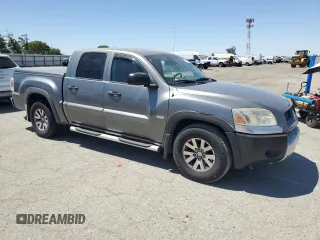 2006 Mitsubishi Raider Duro Cross z VIN 1Z7HC38N36S540424, wystawiony jako Copart lot #61032655 z przebiegiem 285 566 mil mil oraz Czysty tytuł • Clean title. Historia ofert i sprzedaży dostępna na DreamBid. Obrazek 4.