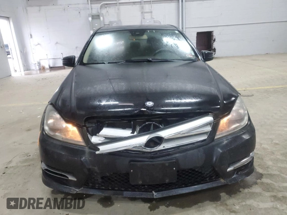 2012 Mercedes-Benz C 300 Sport with VIN WDDGF8BB3CR225609, listed as a Copart auction lot 57997535 with 171,290 mi miles and Clean title. Bid and sale history available at DreamBid. Image 5.