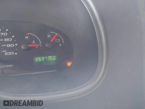 2008 Ford Econoline Cargo Commercial z VIN 1FTNE24L98DB60406, wystawiony jako IAAI lot #42346595 z przebiegiem 263 736 mil mil oraz . Historia ofert i sprzedaży dostępna na DreamBid. Obrazek 7.