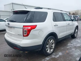 2013 Ford Explorer XLT with VIN 1FM5K7D86DGB38711, listed as a IAAI auction lot 41557401 with 142,162 mi miles and . Bid and sale history available at DreamBid. Image 4.