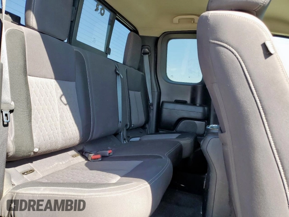 2021 Nissan Titan z VIN 1N6AA1CF8MN520167, wystawiony jako Copart lot #47062765 z przebiegiem 191 189 mil mil oraz Czysty tytuł • Clean title. Historia ofert i sprzedaży dostępna na DreamBid. Obrazek 10.