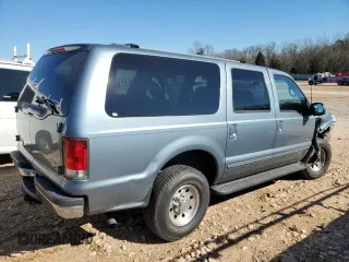 2000 Ford Excursion XLT z VIN 1FMNU41S8YED96108, wystawiony jako Copart lot #89351655 z przebiegiem 141 351 mil mil oraz Szkoda całkowita • Salvage title. Historia ofert i sprzedaży dostępna na DreamBid. Obrazek 3.