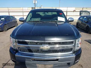 2011 Chevrolet Silverado 1500 LT with VIN 1GCRCSE00BZ327726, listed as a IAAI auction lot 41713327 with 228,435 mi miles. Bid and sale history available at carsss.com. Image 12.
