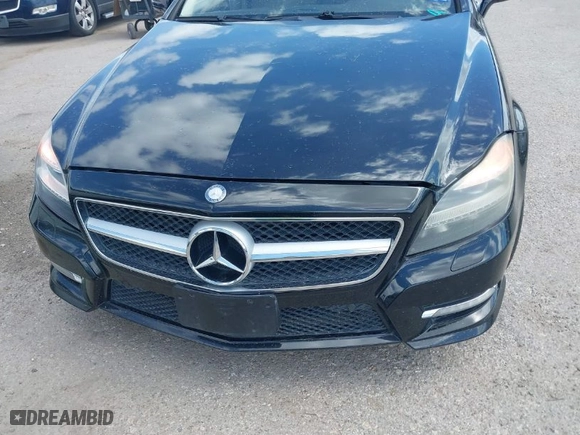 2012 Mercedes-Benz CLS-Class CLS 550 with VIN WDDLJ7DB1CA057536, listed as a IAAI auction lot 41832067 with 167,701 mi miles. Bid and sale history available at carsss.com. Image 6.