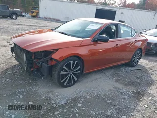 2019 Nissan Altima 2.5 SR with VIN 1N4BL4CV6KC102571, listed as a IAAI auction lot 40963352 with 203,747 mi miles. Bid and sale history available at carsss.com. Image 14.