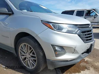 2021 Chevrolet Equinox LT with VIN 3GNAXKEV2ML344025, listed as a IAAI auction lot 41667714 with 80,122 mi miles. Bid and sale history available at carsss.com. Image 6.