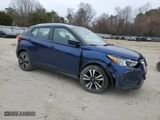 2020 Nissan Kicks SV with VIN 3N1CP5CVXLL501226, listed as a Copart auction lot 49186505 with 107,772 mi miles and Salvage Title. Bid and sale history available at carsss.com. Image 4.