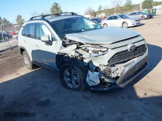 2022 Toyota RAV4 XLE with VIN 2T3P1RFV1NW300264, listed as a IAAI auction lot 41869284 with 74,989 mi miles. Bid and sale history available at carsss.com. Image 1.