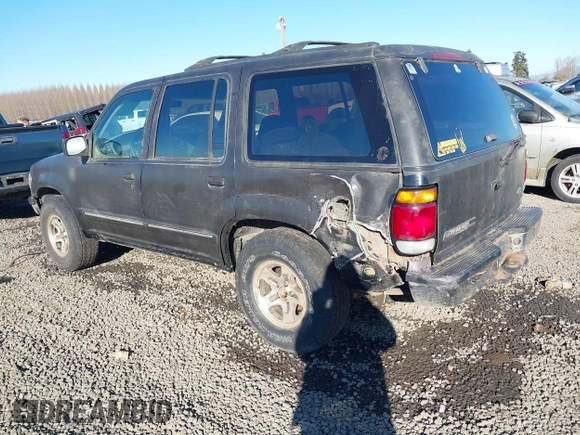 1996 Ford Explorer XL z VIN 1FMDU34X8TUA58168, wystawiony jako IAAI lot #41423645 z przebiegiem 121 839 mil mil oraz . Historia ofert i sprzedaży dostępna na DreamBid. Obrazek 3.