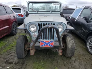 1985 Jeep CJ z VIN 1JCCF87E7FT035118, wystawiony jako Copart lot #70082064 z przebiegiem Nie podano mil oraz Tytuł czysty. Historia ofert i sprzedaży dostępna na DreamBid. Obrazek 5.