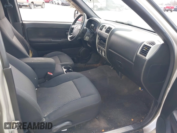 2009 GMC Canyon SLE1 with VIN 1GTCS139998131563, listed as a IAAI auction lot 41561682 with 211,603 mi miles. Bid and sale history available at carsss.com. Image 5.