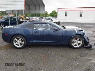2012 Chevrolet Camaro 1LT z VIN 2G1FB1E37C9164846, wystawiony jako IAAI lot #41627778 z przebiegiem 105 108 mil mil oraz . Historia ofert i sprzedaży dostępna na DreamBid. Obrazek 13.