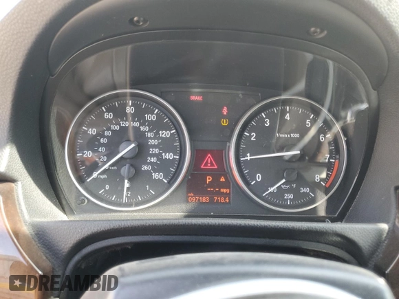 2013 BMW 3 Series 328i with VIN WBADW3C58DJ527600, listed as a Copart auction lot 48473975 with 97,183 mi miles and Clean title. Bid and sale history available at DreamBid. Image 9.