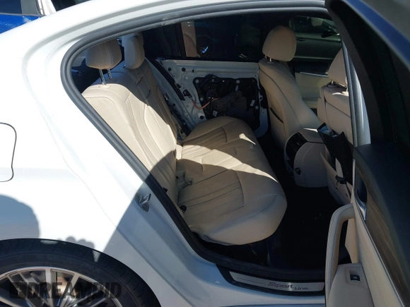 2019 BMW 5 Series 530i with VIN WBAJA5C55KWW41678, listed as a IAAI auction lot 41410453 with 89,756 mi miles and . Bid and sale history available at DreamBid. Image 8.