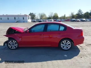 2007 BMW 3 Series 328i with VIN WBAVA33537PG40085, listed as a IAAI auction lot 42062344 with 177,000 mi miles and . Bid and sale history available at DreamBid. Image 14.