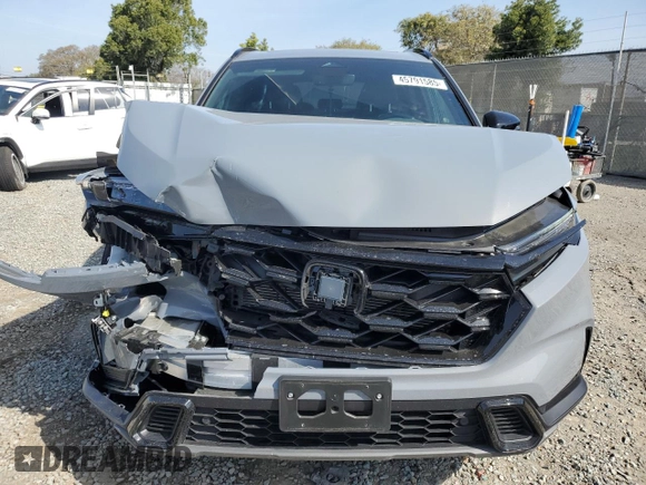 2024 Honda CR-V Sport-L with VIN 7FARS5H83RE025647, listed as a Copart auction lot 45791585 with 17,697 mi miles and Salvage Title. Bid and sale history available at DreamBid. Image 5.