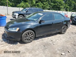 2012 Volkswagen Jetta SE с VIN 3VWDP7AJ3CM401893, выставлен на аукционе Copart как лот 61967975 с пробегом 169 606 миль миль и Списание • Salvage title. История ставок и продаж доступна на DreamBid. Изображение 1.