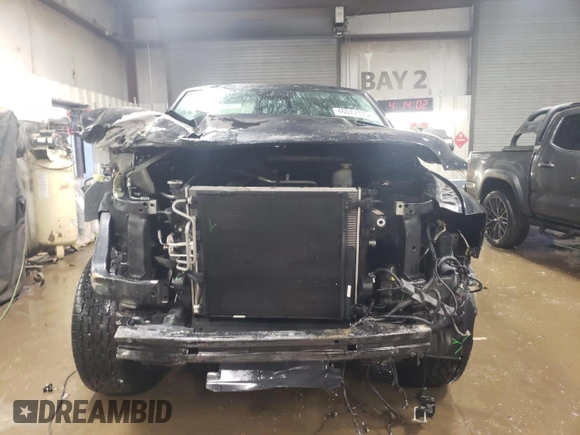 2017 Ram 1500 Sport z VIN 1C6RR7MT0HS755148, wystawiony jako Copart lot #46077115 z przebiegiem 74 061 mil mil oraz Szkoda całkowita • Salvage title. Historia ofert i sprzedaży dostępna na DreamBid. Obrazek 5.