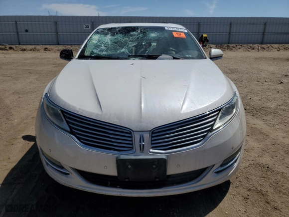 2013 Lincoln MKZ Hybrid with VIN 3LN6L2LU3DR822353, listed as a Copart auction lot 52354815 with 0 mi miles and Salvage Title. Bid and sale history available at carsss.com. Image 5.