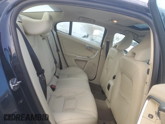 2015 Volvo S60 T5 Drive-E Premier z VIN YV126MFB2F2304526, wystawiony jako Copart lot #86641134 z przebiegiem 79 551 mil mil oraz Szkoda całkowita • Salvage title. Historia ofert i sprzedaży dostępna na DreamBid. Obrazek 11.