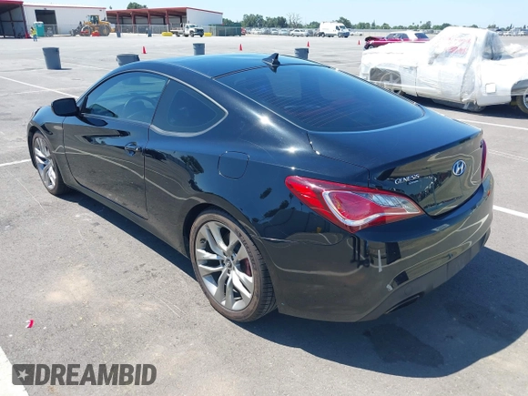 2013 Hyundai Genesis Coupe Track z VIN KMHHU6KJ6DU089065, wystawiony jako IAAI lot #42224509 z przebiegiem 104 918 mil mil oraz . Historia ofert i sprzedaży dostępna na DreamBid. Obrazek 3.