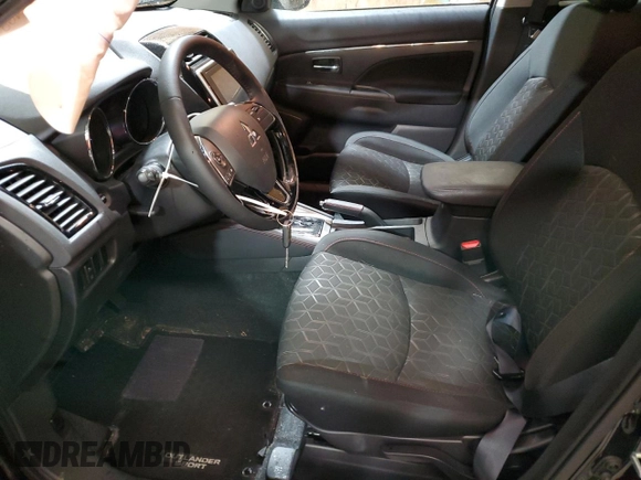 2023 Mitsubishi Outlander ES z VIN JA4ARUAU4PU013625, wystawiony jako Copart lot #52600135 z przebiegiem 33 660 mil mil oraz Szkoda całkowita • Salvage title. Historia ofert i sprzedaży dostępna na DreamBid. Obrazek 7.