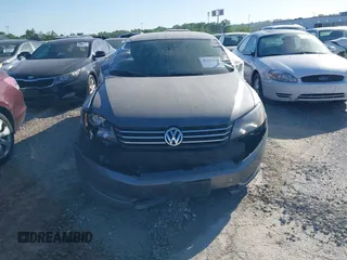 2012 Volkswagen Passat SE с VIN 1VWBH7A3XCC078160, выставлен на аукционе IAAI как лот 42229424 с пробегом 179 988 миль миль и . История ставок и продаж доступна на DreamBid. Изображение 6.