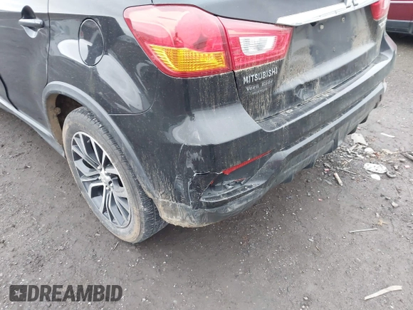 2018 Mitsubishi Outlander Sport ES 2.0 with VIN JA4AR3AU5JU020021, listed as a IAAI auction lot 41789431 with 131,701 mi miles. Bid and sale history available at carsss.com. Image 6.