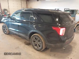 2022 Ford Explorer XLT with VIN 1FMSK8DH8NGB51521, listed as a IAAI auction lot 41683631 with 24,405 mi miles. Bid and sale history available at carsss.com. Image 3.