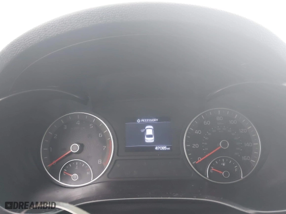 2019 Kia Optima LX with VIN 5XXGT4L30KG350541, listed as a IAAI auction lot 41908755 with 47,085 mi miles. Bid and sale history available at carsss.com. Image 7.