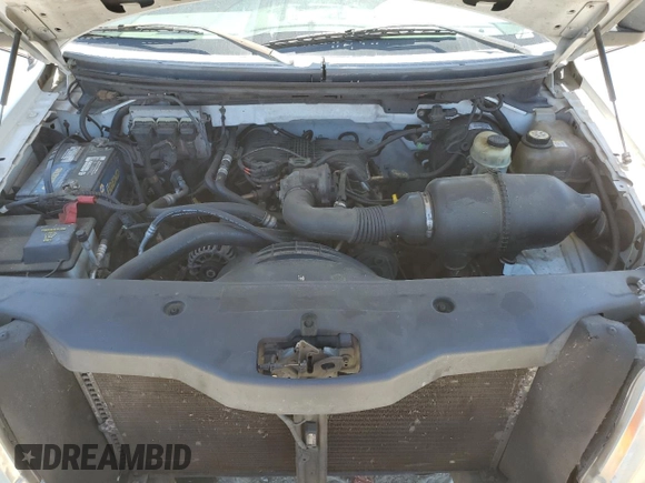 2006 Ford F-150 XL z VIN 1FTRF12226NA29215, wystawiony jako Copart lot #52952695 z przebiegiem 2 939 859 mil mil oraz Szkoda całkowita • Salvage title. Historia ofert i sprzedaży dostępna na DreamBid. Obrazek 11.
