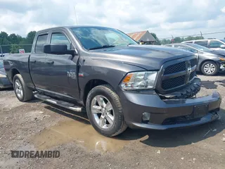 2019 Ram 1500 Tradesman z VIN 1C6RR7FT2KS615137, wystawiony jako IAAI lot #42632449 z przebiegiem 22 683 mil mil oraz . Historia ofert i sprzedaży dostępna na DreamBid. Obrazek 1.