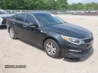 2018 Kia Optima LX z VIN 5XXGT4L35JG239062, wystawiony jako IAAI lot #42457308 z przebiegiem 137 280 mil mil oraz . Historia ofert i sprzedaży dostępna na DreamBid. Obrazek 1.