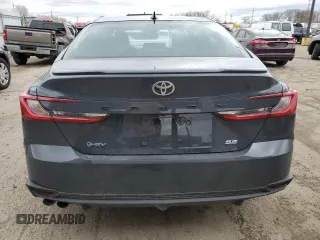 2025 Toyota Camry LE z VIN 4T1DAACK6SU027261, wystawiony jako Copart lot #53074595 z przebiegiem 9 774 mil mil oraz Szkoda całkowita • Salvage title. Historia ofert i sprzedaży dostępna na DreamBid. Obrazek 6.