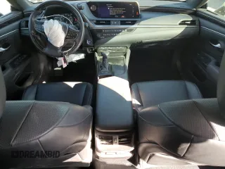 2020 Lexus ES 300h z VIN 58AD21B17LU008458, wystawiony jako Copart lot #46188955 z przebiegiem 44 121 mil mil oraz Szkoda całkowita • Salvage title. Historia ofert i sprzedaży dostępna na DreamBid. Obrazek 8.