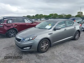 2013 Kia Optima LX z VIN 5XXGM4A74DG147688, wystawiony jako IAAI lot #42127503 z przebiegiem 148 705 mil mil oraz . Historia ofert i sprzedaży dostępna na DreamBid. Obrazek 17.