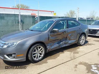 2011 Ford Fusion SEL with VIN 3FAHP0JA6BR328635, listed as a IAAI auction lot 42092220 with 82,251 mi miles and . Bid and sale history available at carsss.com. Image 6.