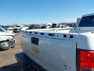 2011 Chevrolet Silverado 2500HD LT with VIN 1GC1CXCG8BF259669, listed as a IAAI auction lot 41710636 with 214,170 mi miles. Bid and sale history available at carsss.com. Image 12.