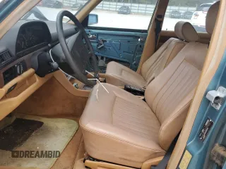 1987 Mercedes-Benz 300 SDL with VIN WDBCB25D1HA325145, listed as a Copart auction lot 79363214 with 164,882 mi miles and Non Repairable. Bid and sale history available at carsss.com. Image 7.