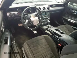 2017 Ford Mustang GT z VIN 1FA6P8CF2H5323202, wystawiony jako Copart lot #60057815 z przebiegiem 52 907 mil mil oraz Szkoda całkowita • Salvage title. Historia ofert i sprzedaży dostępna na DreamBid. Obrazek 8.