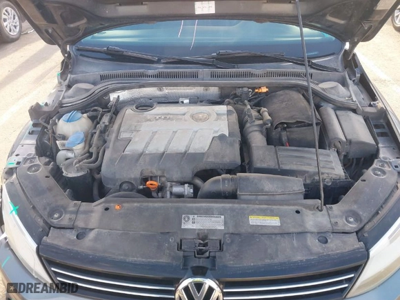 2013 Volkswagen Jetta Sedan TDI w/Premium with VIN 3VWLL7AJ4DM385146, listed as a IAAI auction lot 41888888 with 167,775 mi miles. Bid and sale history available at carsss.com. Image 10.
