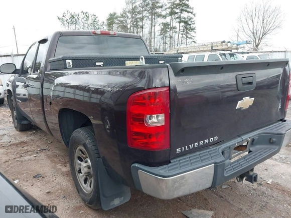 2008 Chevrolet Silverado 1500 Work Truck with VIN 1GCEC19C88Z241487, listed as a IAAI auction lot 41730878 with 275,983 mi miles. Bid and sale history available at carsss.com. Image 3.