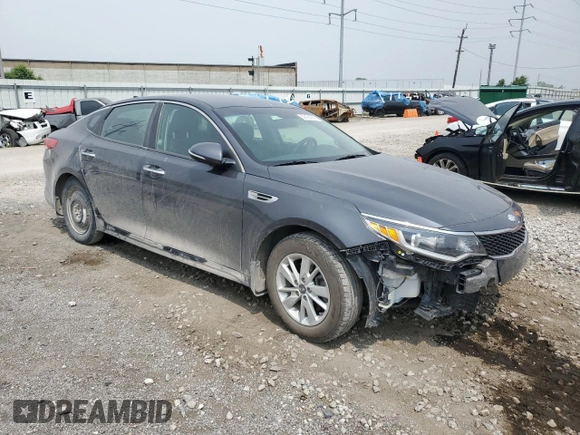 2018 Kia Optima LX z VIN KNAGT4L35J5233487, wystawiony jako Copart lot #59181965 z przebiegiem 136 454 mil mil oraz Szkoda całkowita • Salvage title. Historia ofert i sprzedaży dostępna na DreamBid. Obrazek 4.